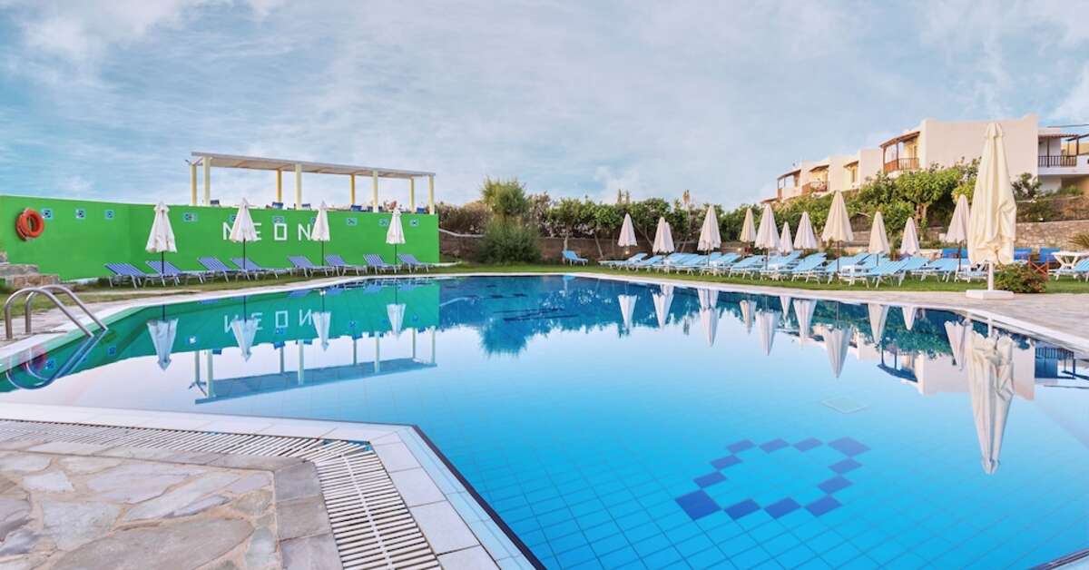 Ein Foto vom Pool im Neon Hotel