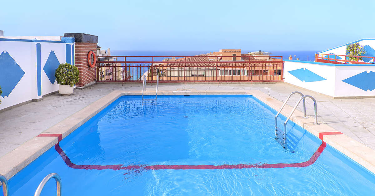 Een foto van het zwembad bij Port Fleming Hotel Benidorm