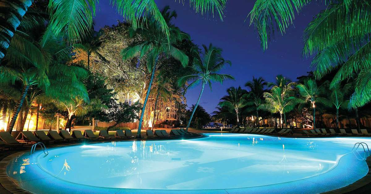 Een foto van het zwembad bij Canonnier Beachcomber Golf Resort & Spa