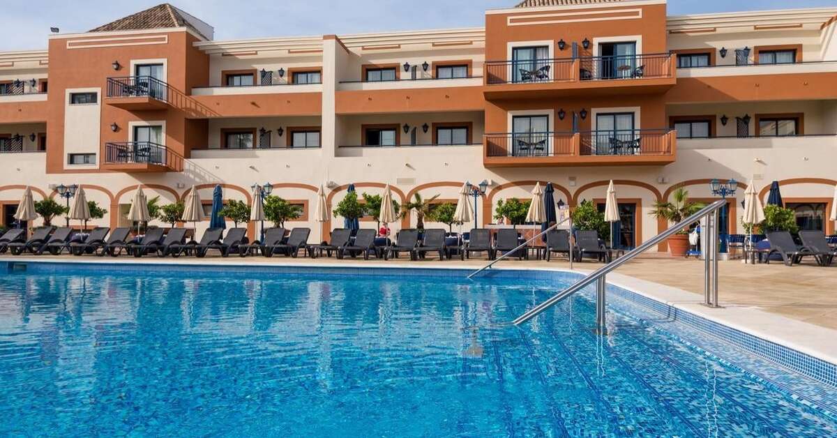 Een foto van het zwembad bij Vila Gale Tavira