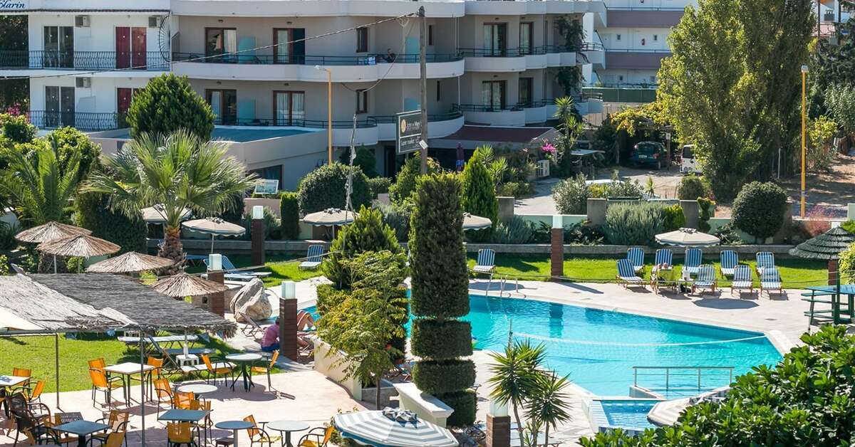 Een foto van het zwembad bij Stamos Hotel Faliraki