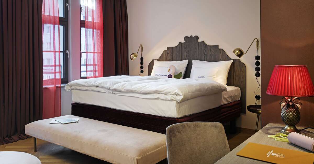 Een foto van 25hours Hotel The Royal Bavarian