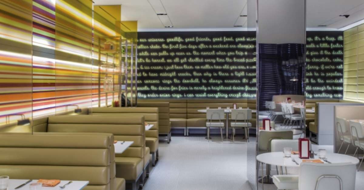 Ein Foto Fifty Hotel & Suites by Affinia