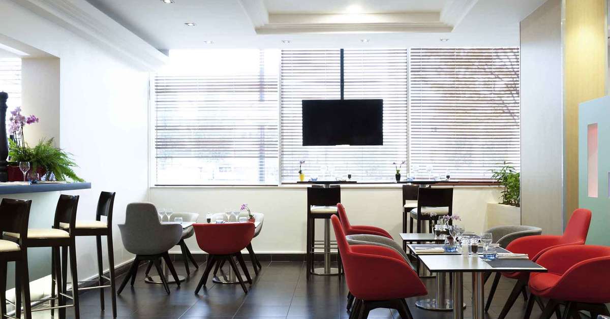 Een foto van de faciliteiten bij Novotel Paris 17
