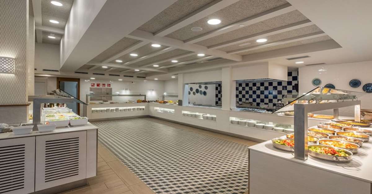 Een foto van de faciliteiten bij Hotel Rosamar Es Blau