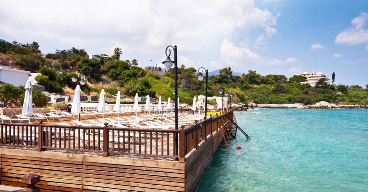 Een foto van het strand bij Ada Beach Hotel