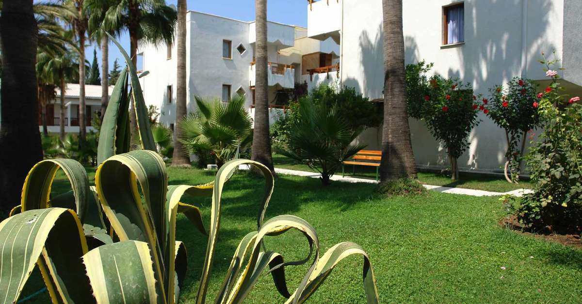 Ein Foto von der Außenansicht des Antik Garden Hotel