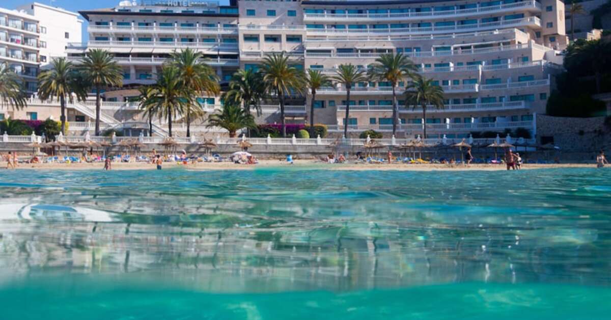 Een foto van de buitenkant van Hotel Nixe Palace