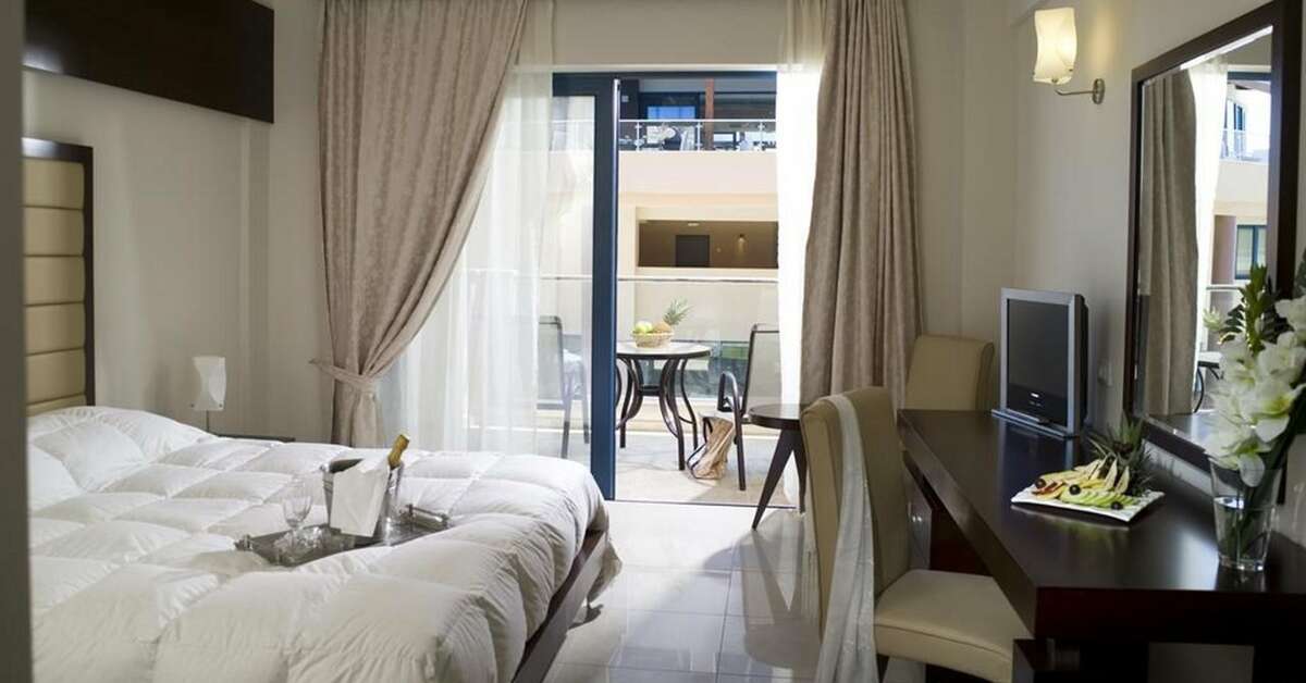 Een foto van CHC Galini Sea View