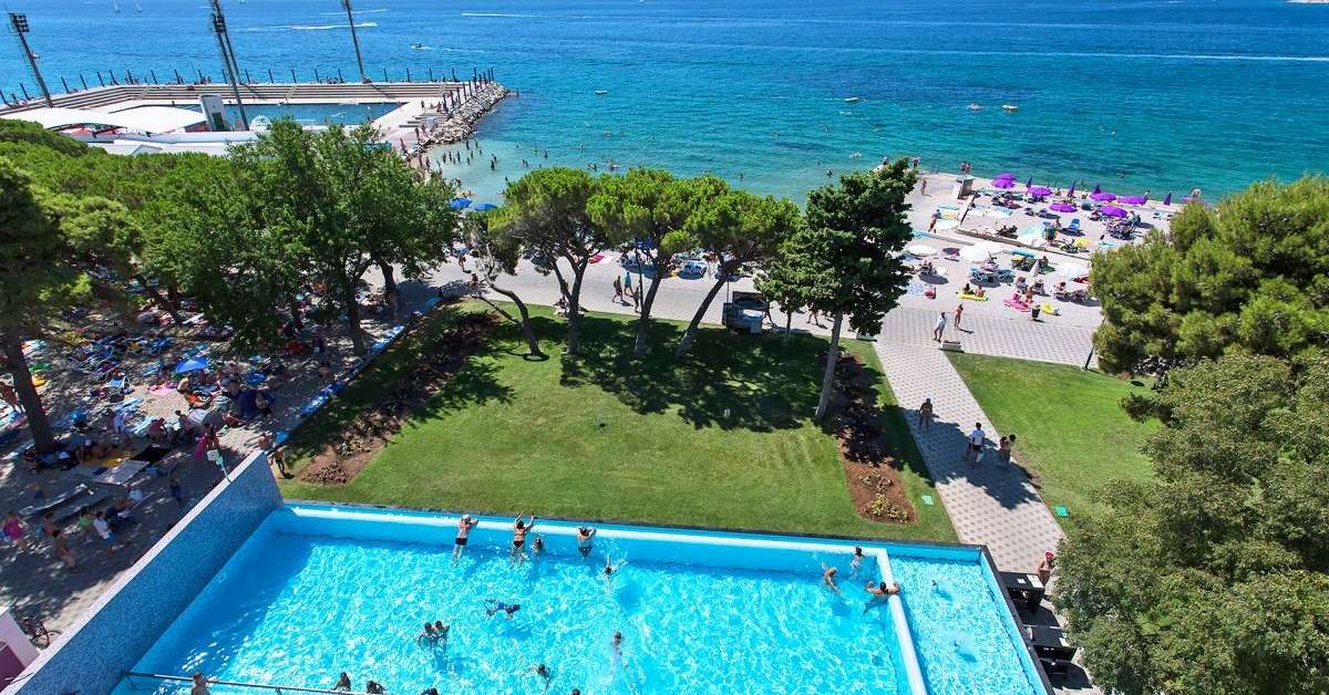 Een foto van het zwembad bij Hotel Adriatic