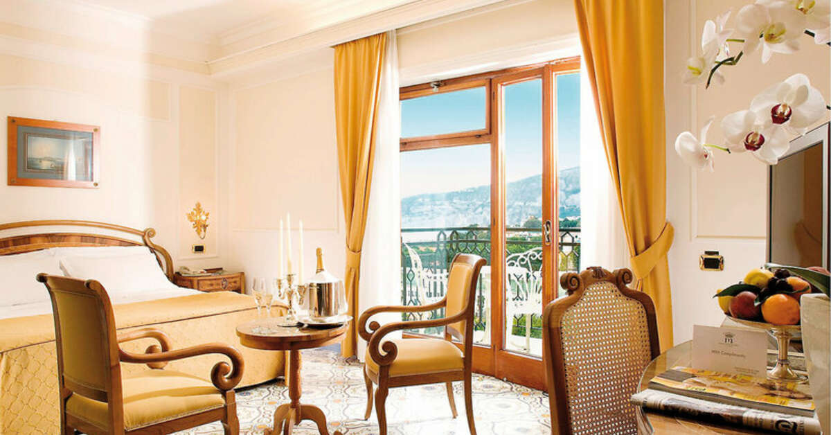 Ein Foto Grand Hotel De La Ville