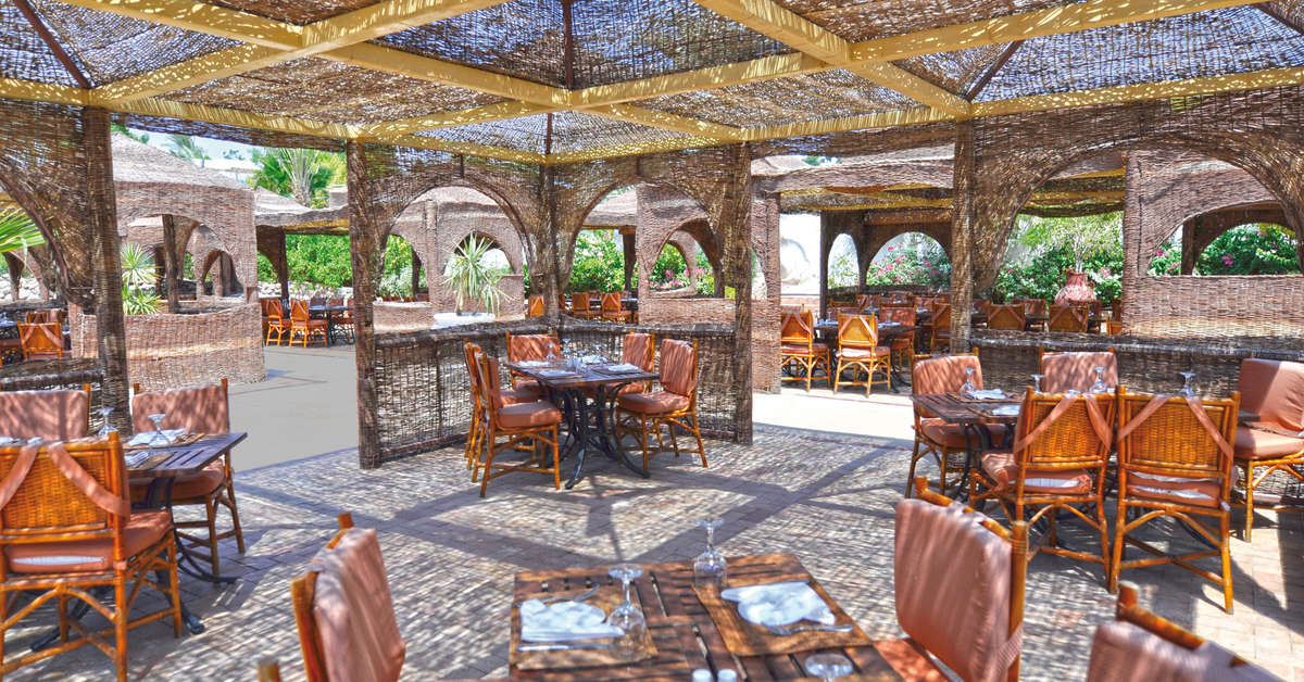 Ein Foto von der Terrasse im Domina Coral Bay Aquamarine