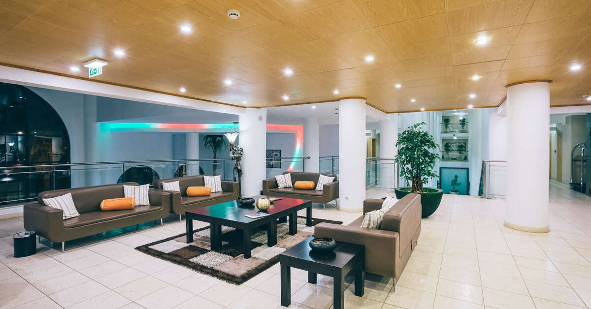 Een foto van het interieur van Grand Muthu Forte Do Vale