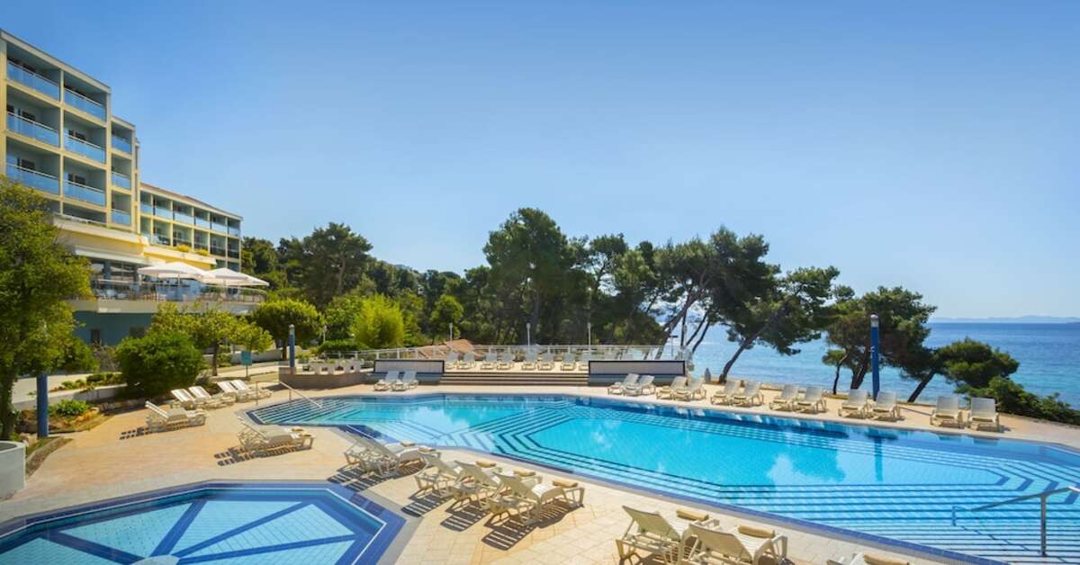 Een foto van het zwembad bij Aminess Vival Grand Azur Hotel