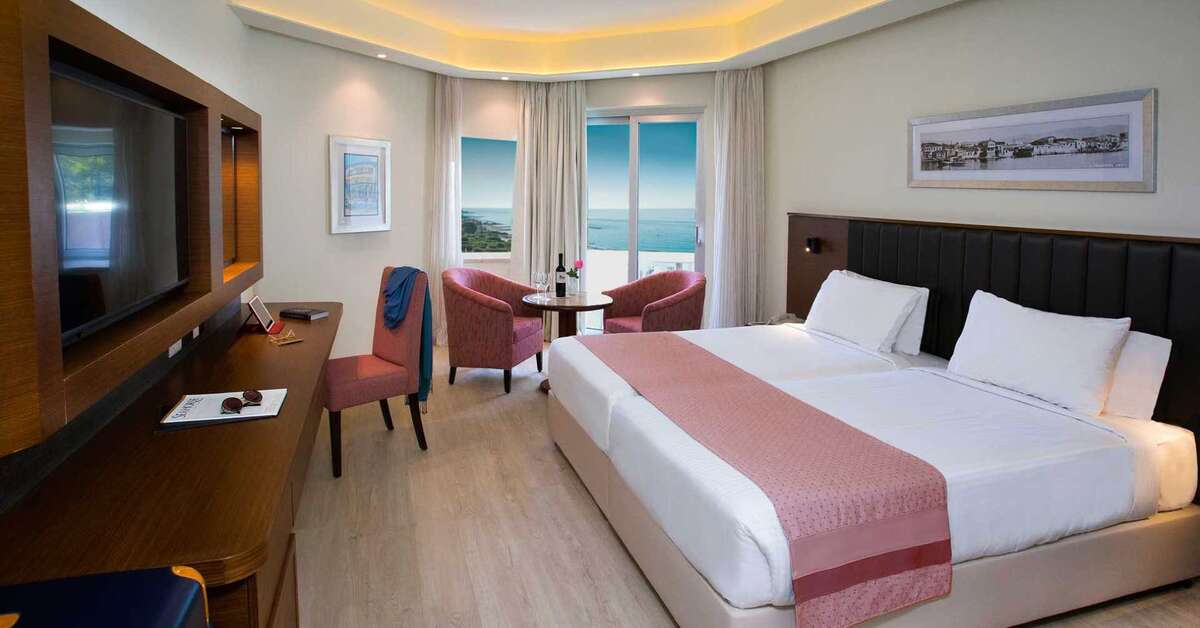 Een foto van St. Raphael Resort