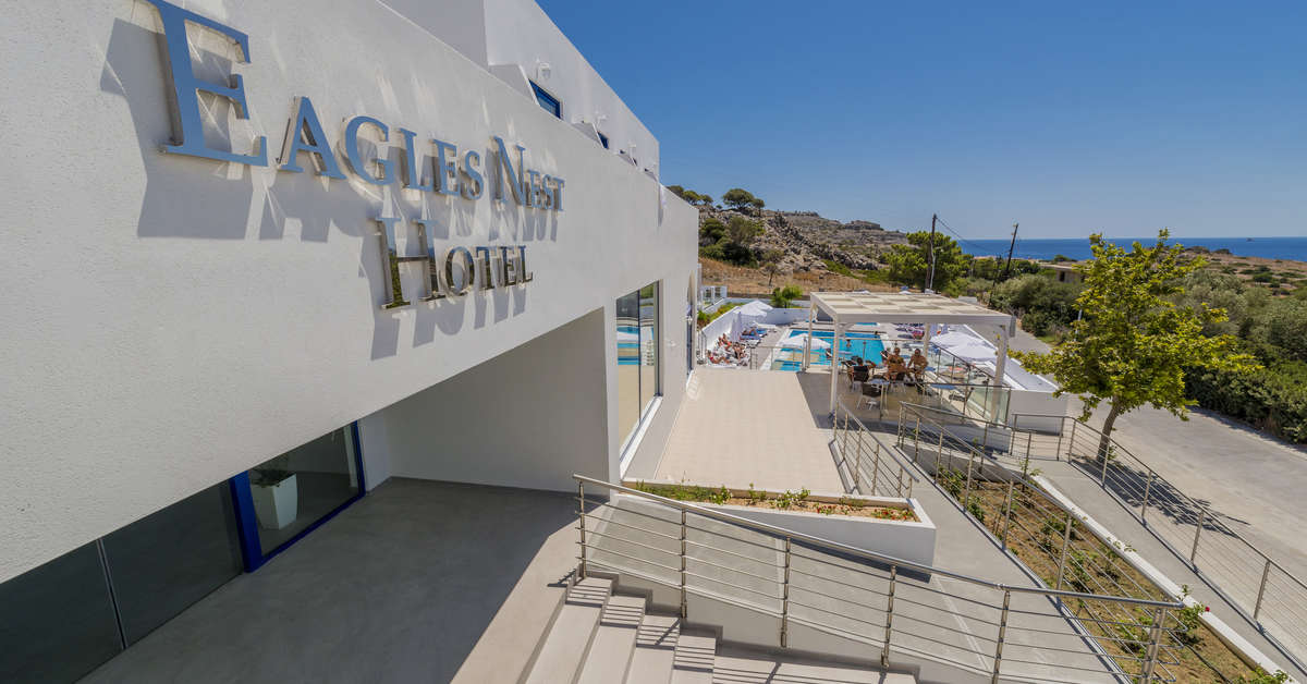 Een foto van de buitenkant van Eagles Nest Hotel