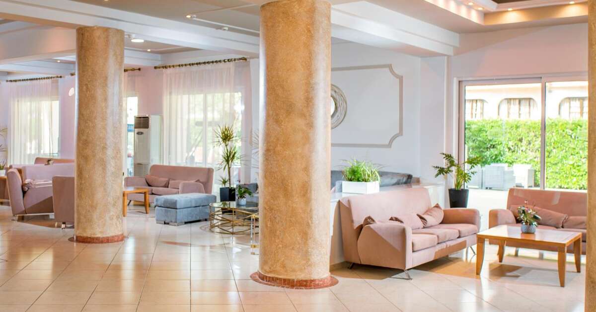 Een foto van het interieur van Cnic Gemini Hotel