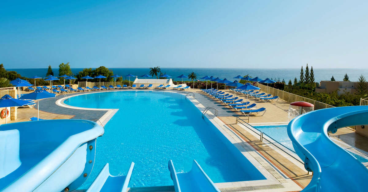 Een foto van het zwembad bij Grand Hotel Holiday Resort