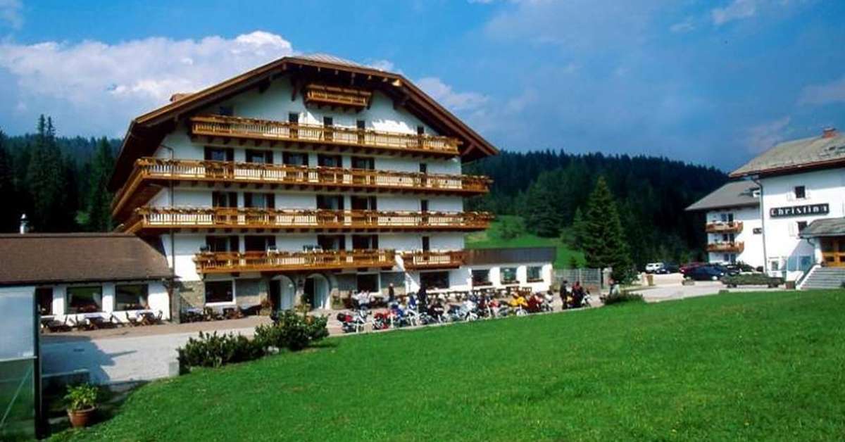 Een foto van Hotel Kreuzbergpass