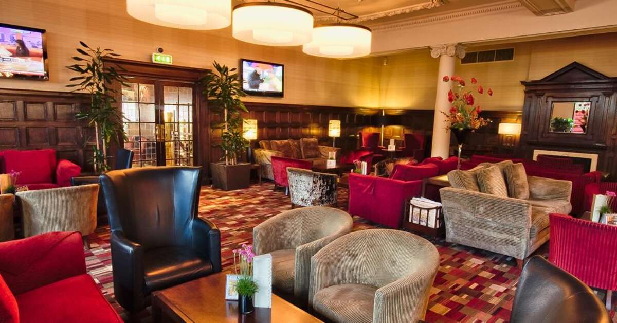 Een foto van het interieur van The Rembrandt Hotel