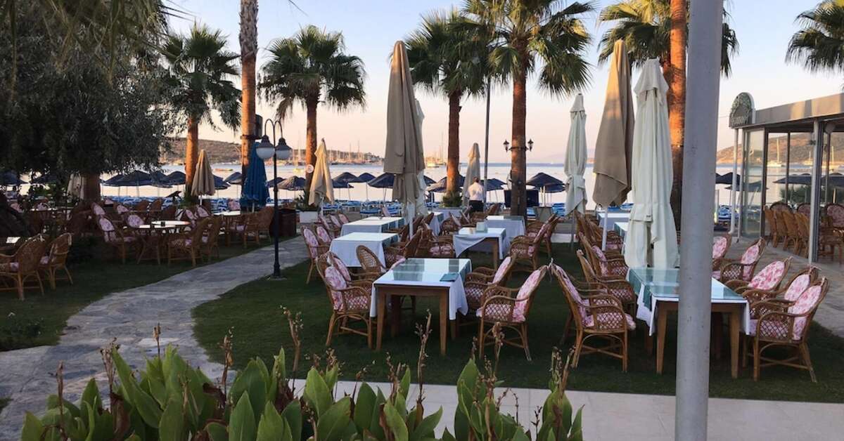 Een foto van de faciliteiten bij Nagi Beach Hotel