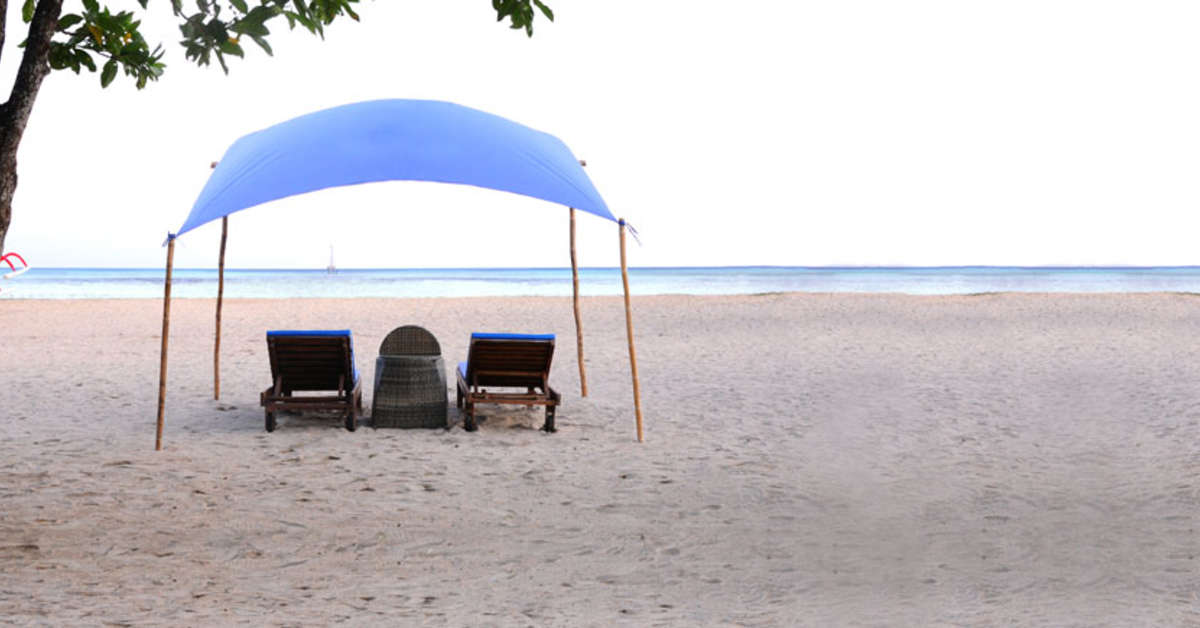 Een foto van het strand bij Sudamala Suites & Villas