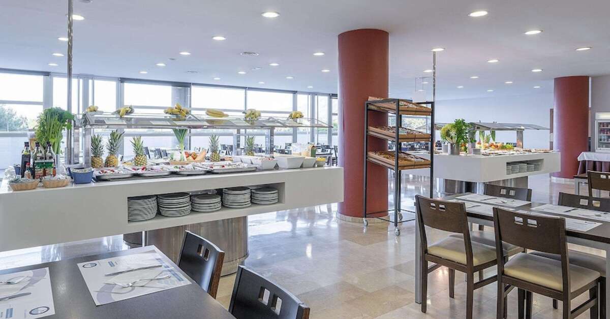 Een foto van La Estacion Hotel