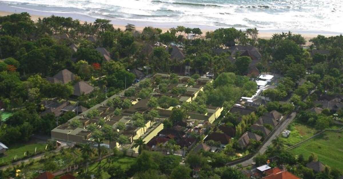 Een foto van de buitenkant van The Elysian Boutique Villa Resort