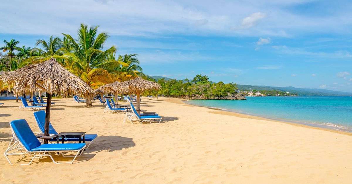 Een foto van het strand bij Jamaica Inn