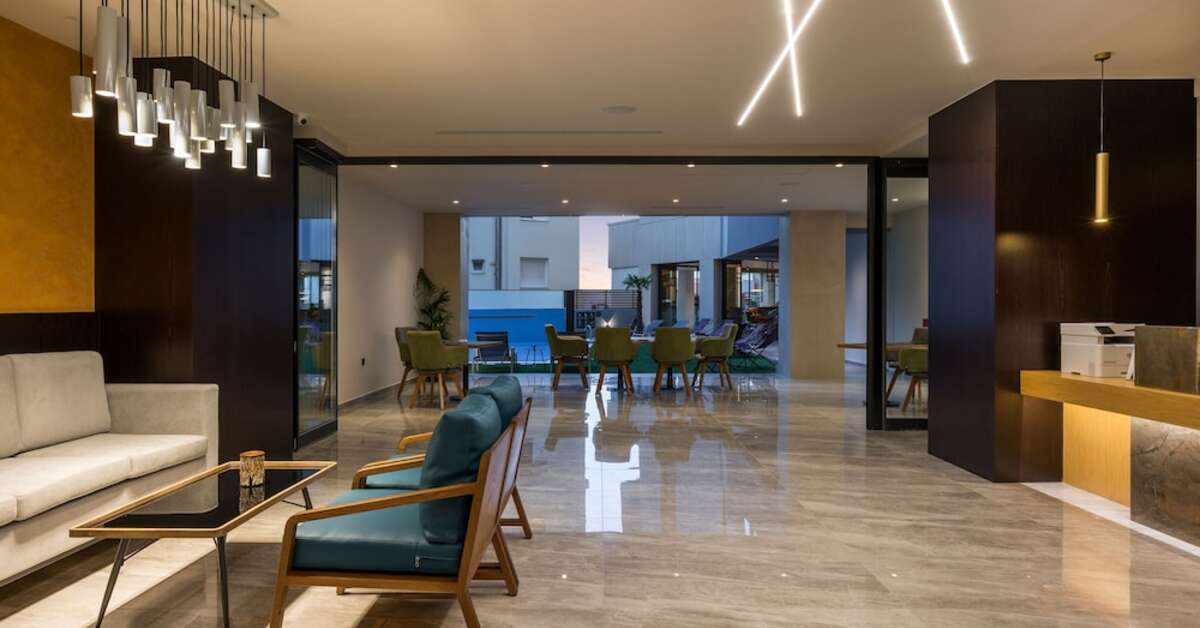 Een foto van het interieur van Hyperion City Hotel