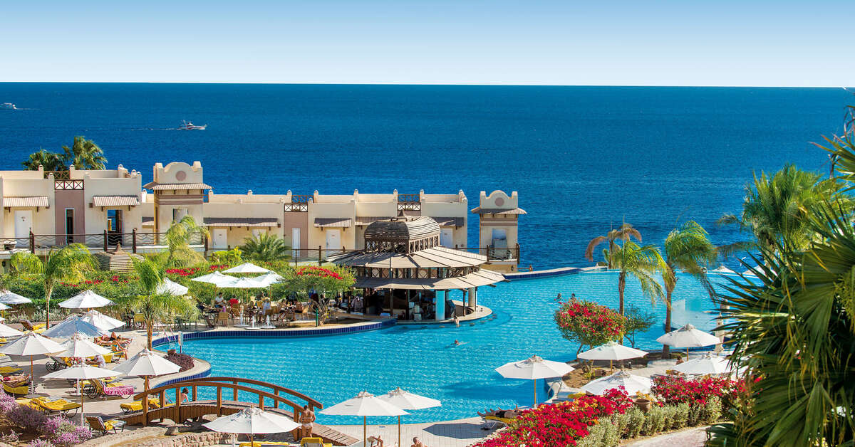 Ein Foto vom Pool im Concorde El Salam Hotel
