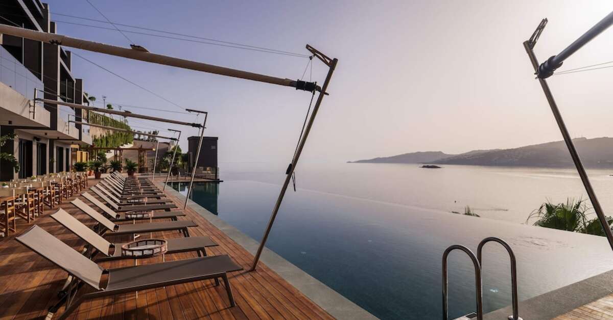 Een foto van het zwembad bij Bodrum Yalikavak - MGallery Collection