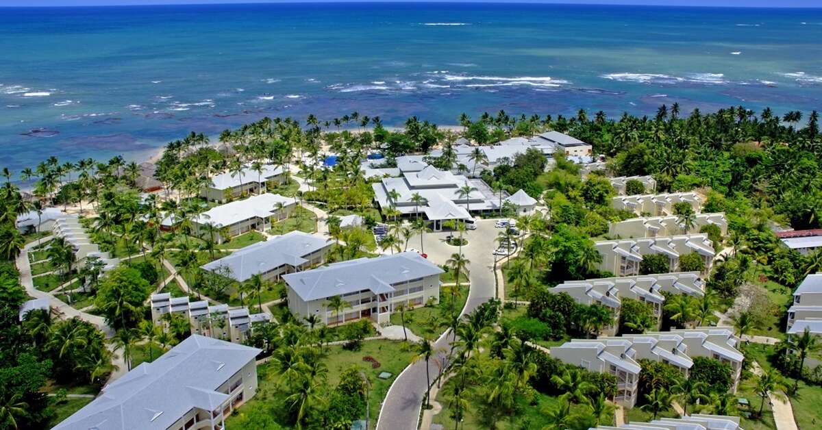 Een foto van de buitenkant van Grand Bahia Principe El Portillo