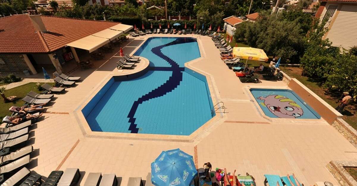 Een foto van het zwembad bij Mavruka Hotel