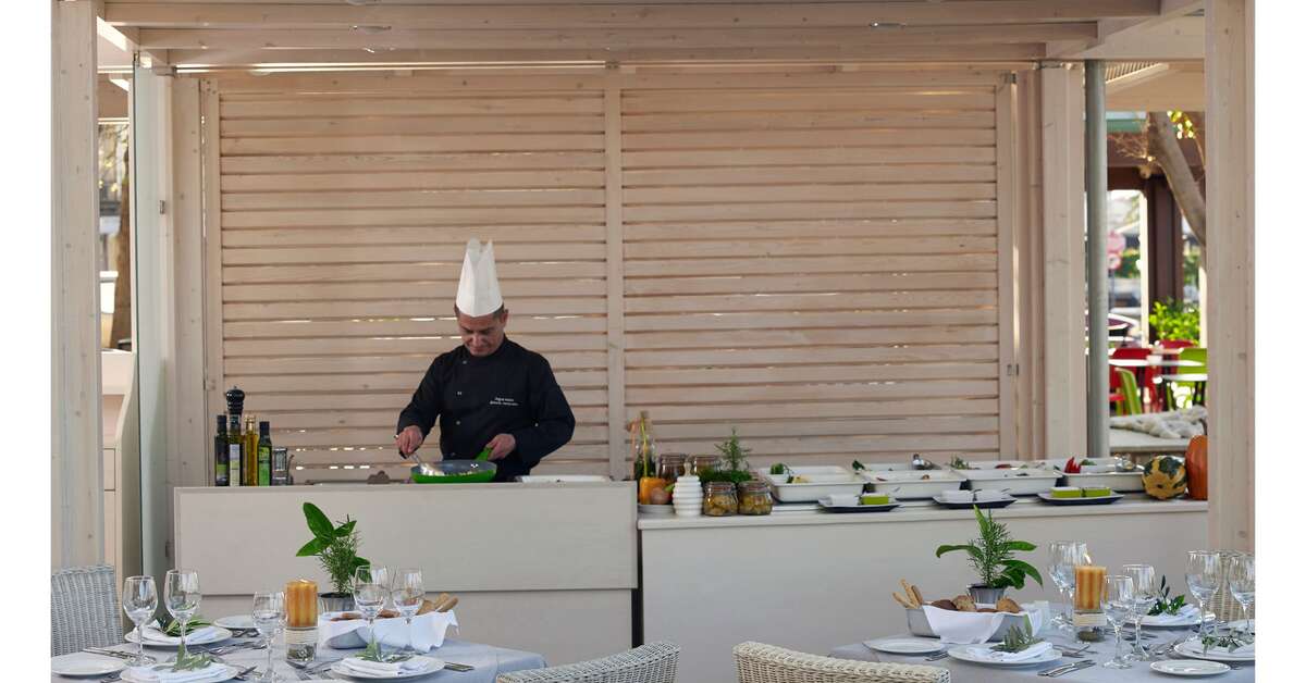 Ein Foto Kyma Suites Beach Hotel