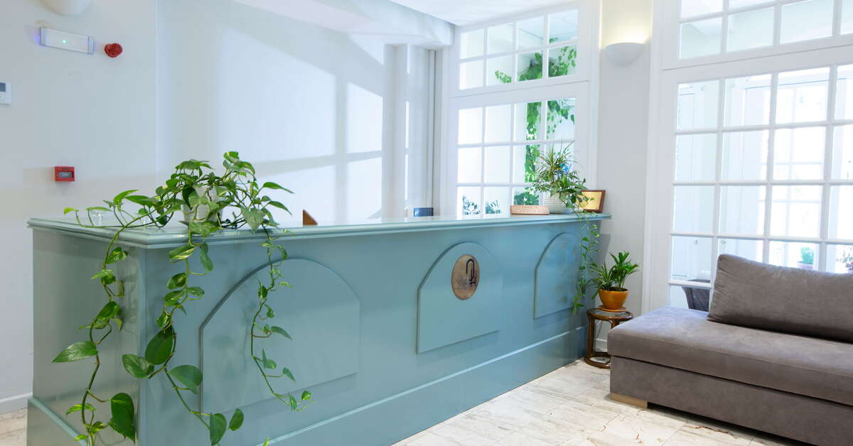 Een foto van het interieur van Odyssey Hotel