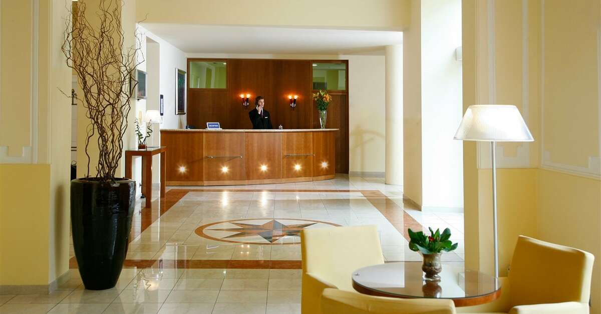 Een foto van het interieur van Hotel Bristol