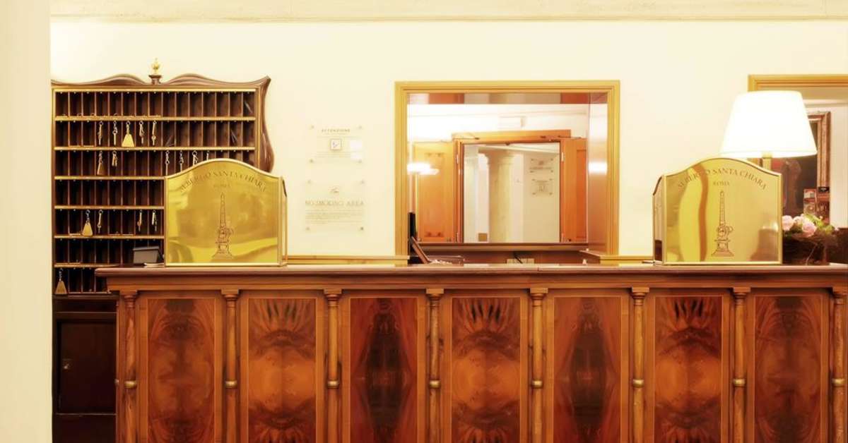 Een foto van het interieur van Albergo Santa Chiara