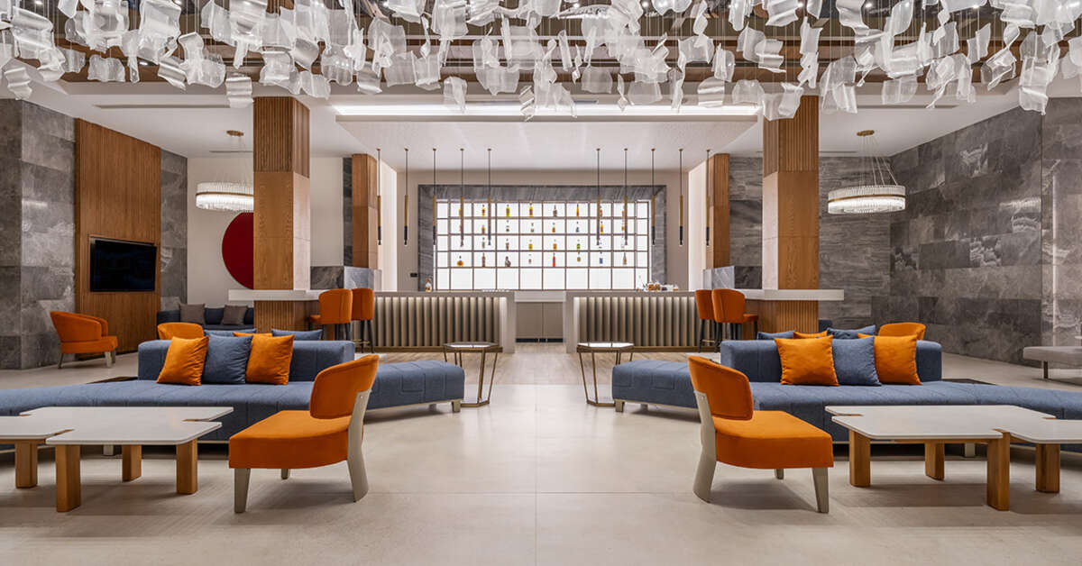 Een foto van het interieur van Sural Saray