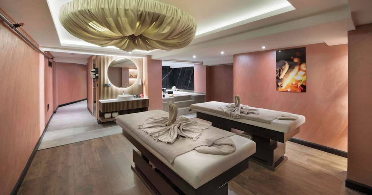 Ein Foto Orka Royal Hotel & Spa