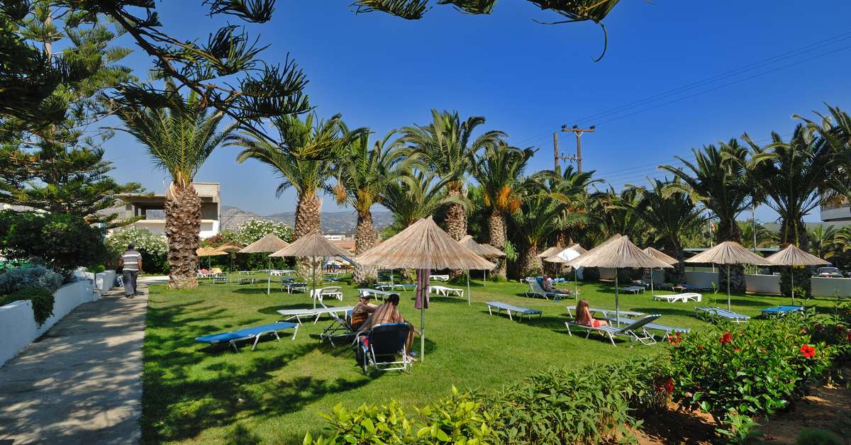 Een foto van het terras bij Hotel Marilena