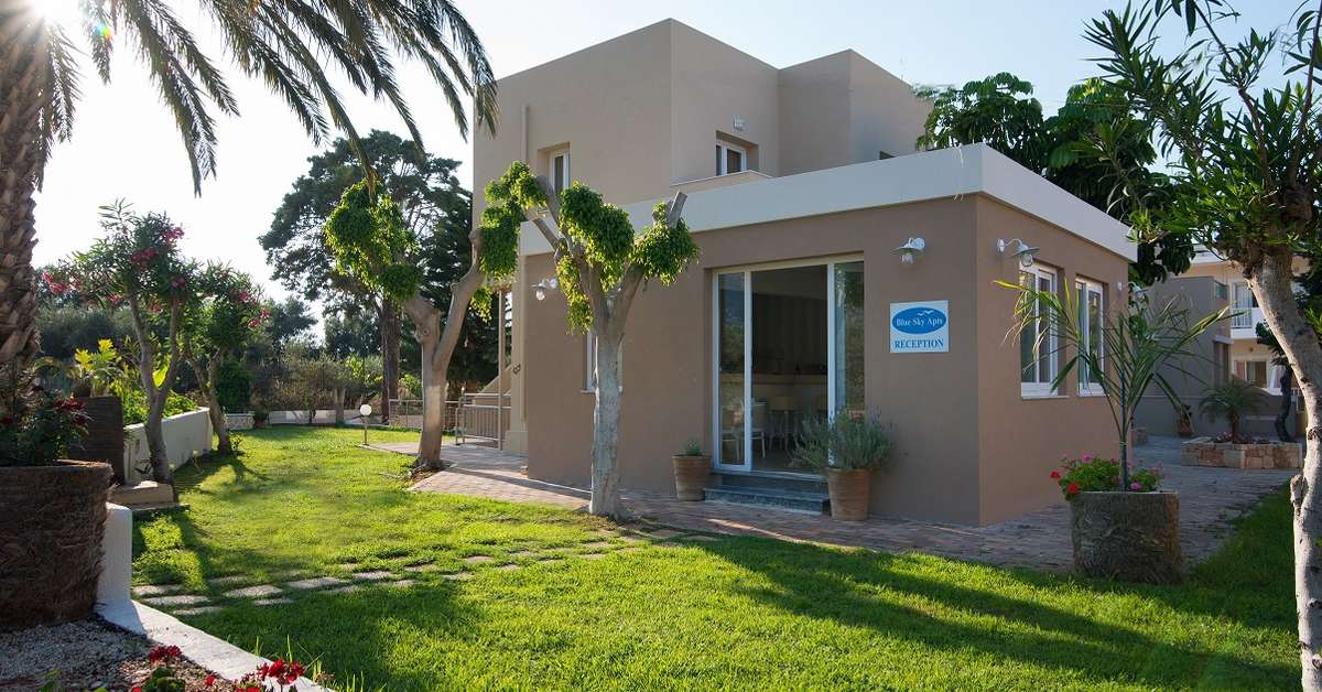 Een foto van de buitenkant van Blue Sky Appartementen