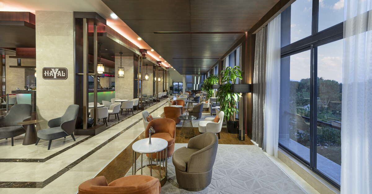 Een foto van het interieur van Susesi Luxury Resort