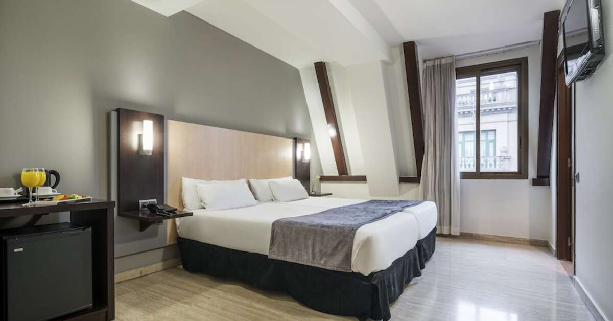 Een foto van Hotel Ilunion Almirante