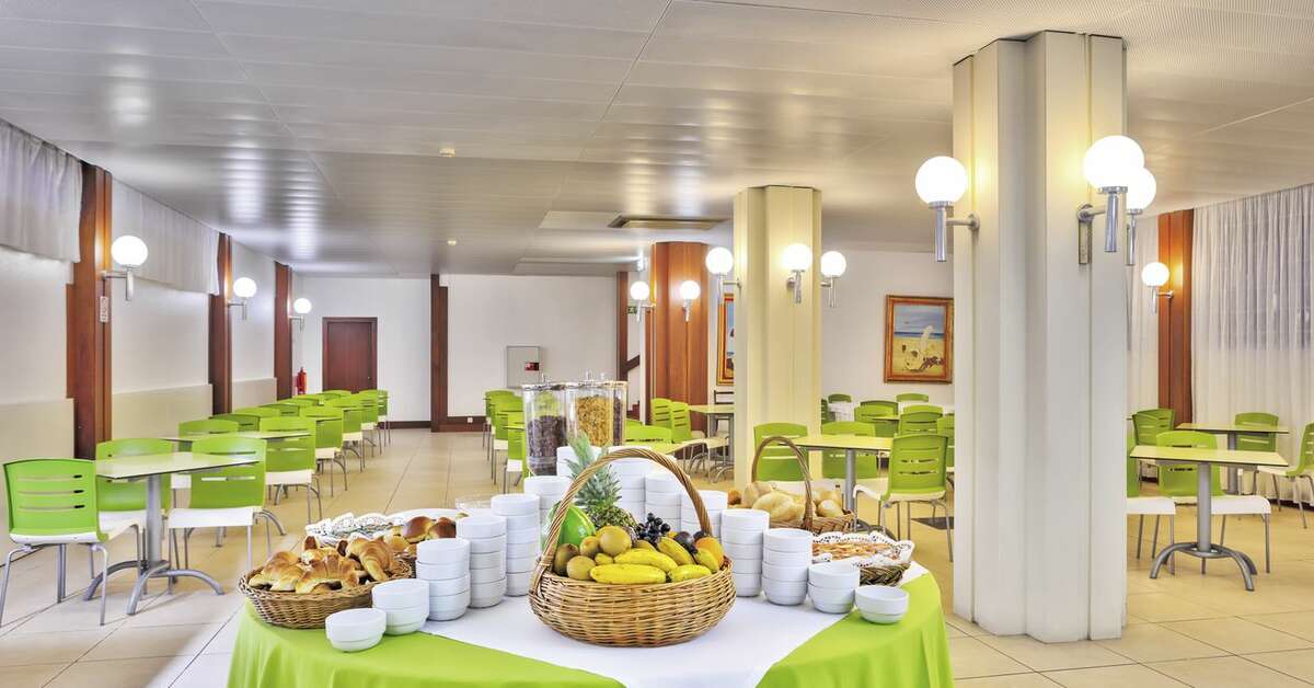 Ein Foto von den Einrichtungen im Praia Dourada Hotel