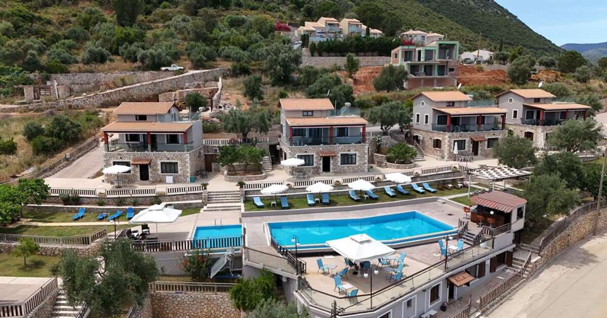 Een foto van Ionian Fos