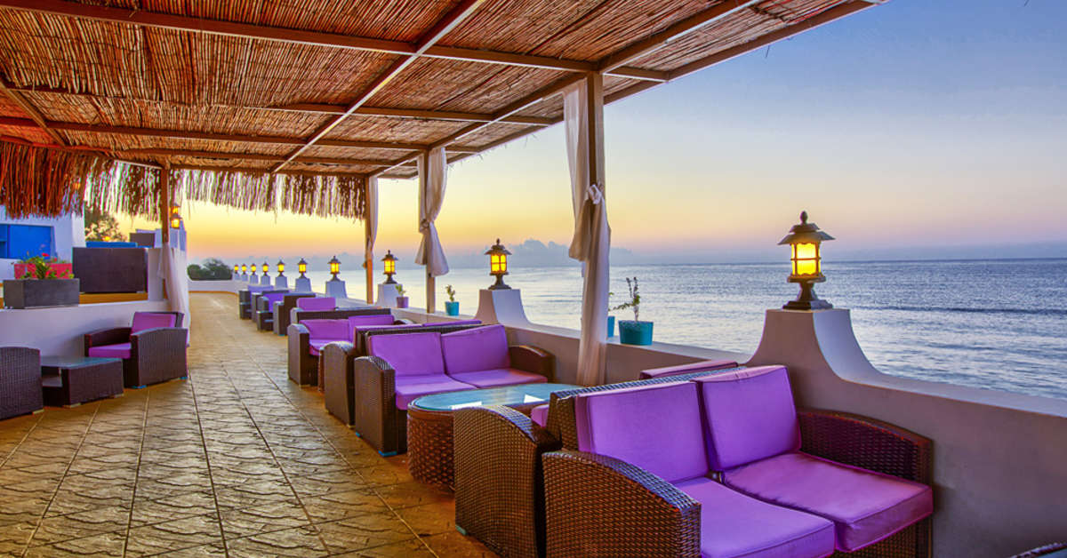 Een foto van het terras bij Merit Cyprus Garden
