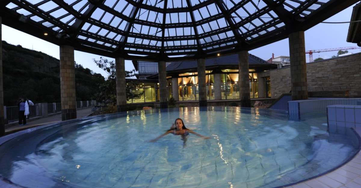 Ein Foto vom Pool im PK Parkhotel Kurhaus