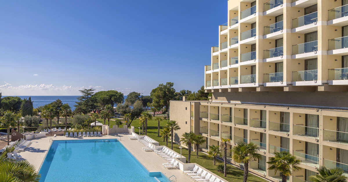 Een foto van het zwembad bij Hotel Materada Plava Laguna