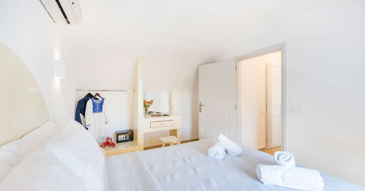Een foto van Secret Earth Santorini